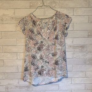 Floral Loft T-Shirt - Size M